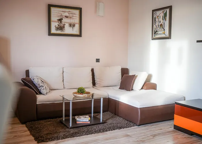 Zora Apartment *