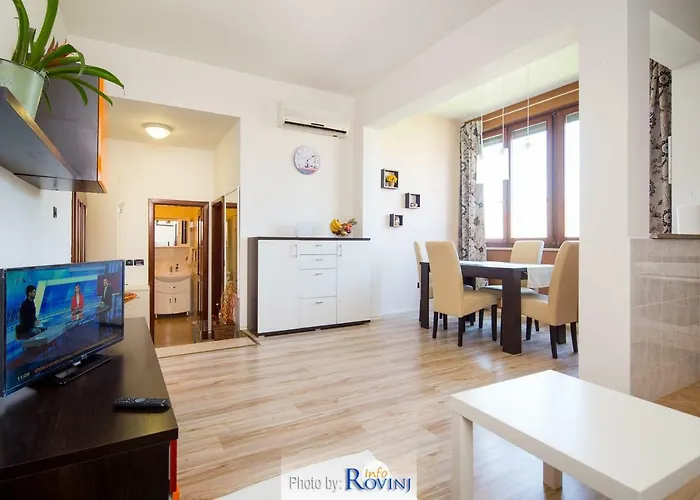 아파트 Zora 로비니